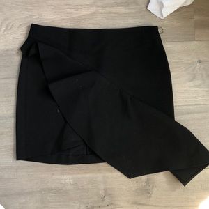 zara woman asymmetrical ruffle mini skirt